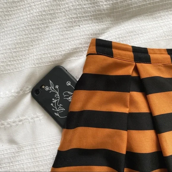 WHO WHAT WEAR ORANGE BLACK STRIPED BUTTON FRONT HIGH WAISTED MIDI SKIRT - 6 - Picture 11 of 14
